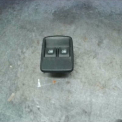 Commande lève-glace porte avant gauche Dacia SANDERO II Tce 90 (b8m1, b8ma) (2012) 5 portes