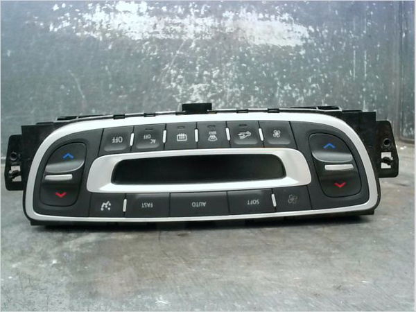 Commande de chauffage Renault MEGANE III 3-5 portes (BZ0-1_, B3_) 1.9 dci (bz0n, bz0j) (2008)