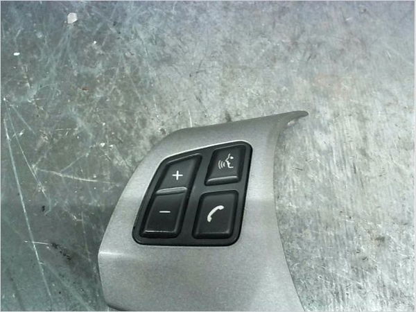 Commande autoradio Bmw 1 (E87) 118 d (2004-2007)