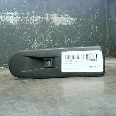 Commande lève-glace porte avant droite Renault CLIO IV (BH_) 1.5 dci 75 (2012) 5 portes