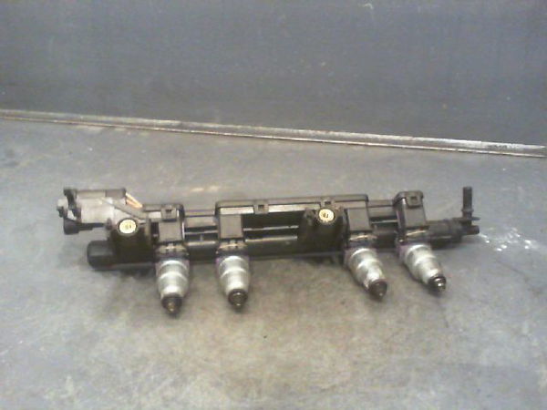 Rampe injection RENAULT TWINGO