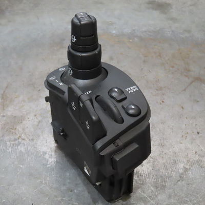 Commande essuie glace Renault CLIO III Grandtour (KR0-1_) 1.5 dci (kr0g) (2007-2012)