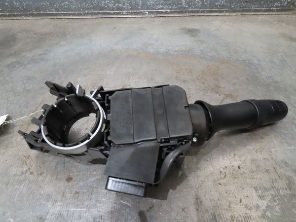 Commande clignotant Toyota RAV 4 III (_A3_) 2.2 d 4wd (ala30_) (2006-2012)