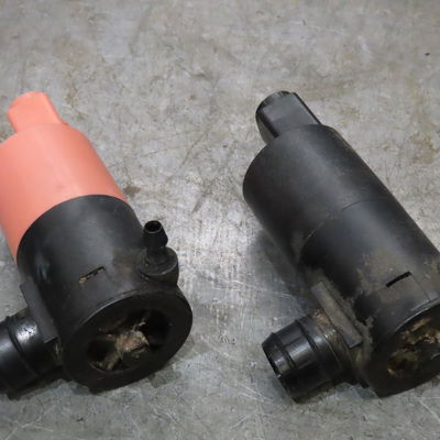 Pompe lave-glace avant Toyota YARIS (_P9_) 1.4 d-4d (nlp90_) (2005-2012)