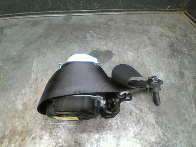 Ceinture arrière gauche Renault TWINGO III (BCM_, BCA_) 1.0 sce 70 (2014) 5 portes