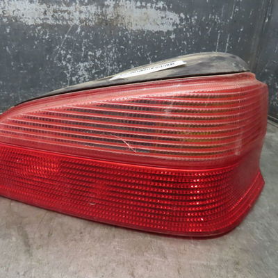 Feu arrière droit Peugeot 106 II (1A_, 1C_) 1.4 i (1996-2004)