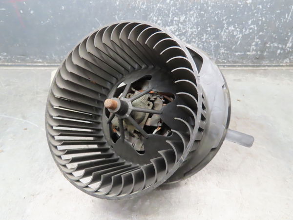 Ventilateur de chauffage Volkswagen SCIROCCO III (137, 138) 2.0 tfsi (2008-2009)