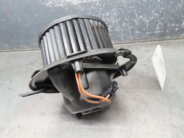 Ventilateur de chauffage Volkswagen SCIROCCO III (137, 138) 2.0 tfsi (2008-2009)