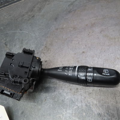 Commande essuie glace Toyota COROLLA (_E12_) 1.6 vvt-i (zze121_) (2002-2006)