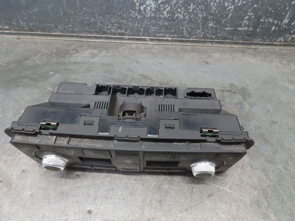 Commande de chauffage AUDI A8