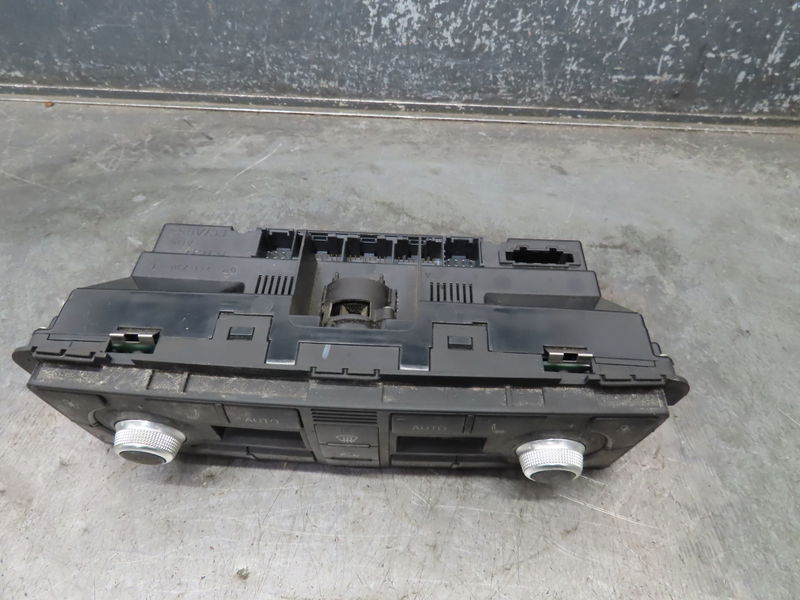 Commande de chauffage AUDI A8