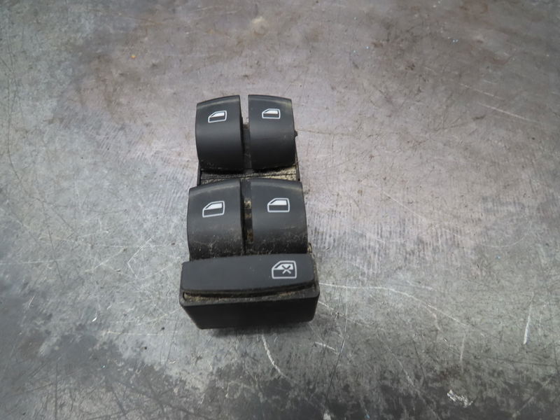 Commande lève-glace porte avant gauche AUDI A8