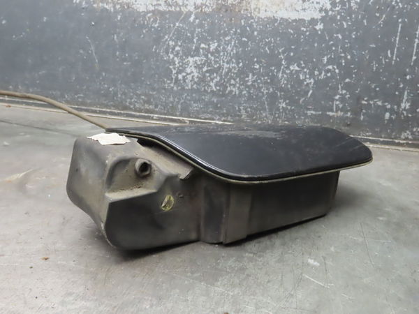 Portillon carburant aile ard AUDI A8