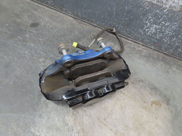 Etrier de frein avant gauche BMW SERIE 1