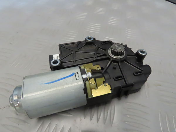 Moteur toit ouvrant BMW SERIE 1