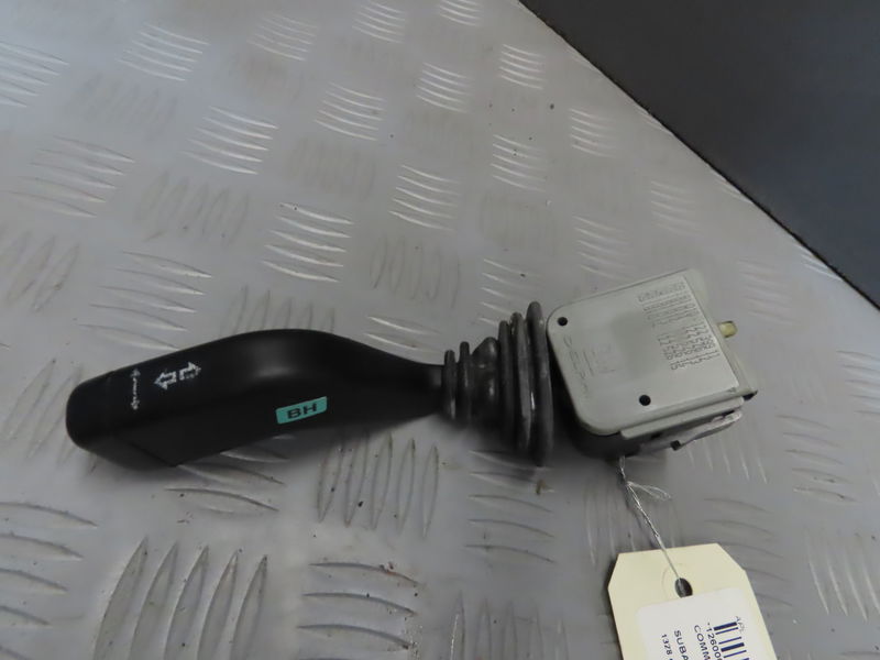 Commande clignotant SUBARU JUSTY