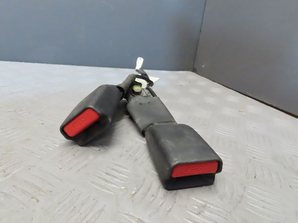 Ancrage ceinture centrale arrière NISSAN NP300