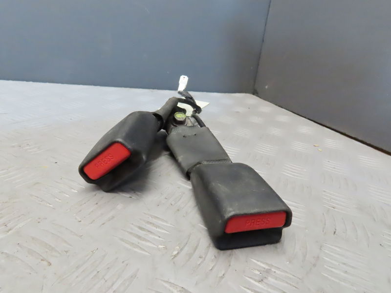Ancrage ceinture centrale arrière NISSAN NP300