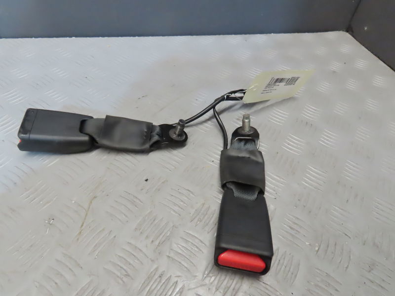 Ancrage ceinture centrale arrière NISSAN NP300