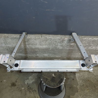 Traverse inférieure armature avant RENAULT LAGUNA