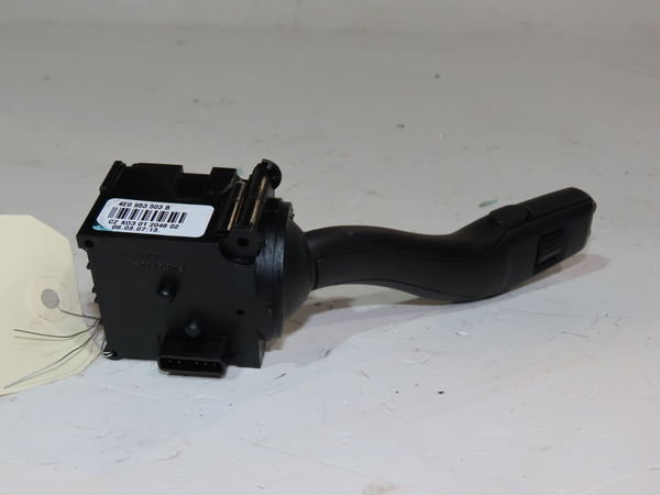 Commande essuie glace Audi A4 B7 (8EC) 1.9 tdi (2004-2008) 4 portes