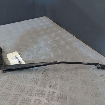 Bras essuie-glace avant droit CITROEN C4