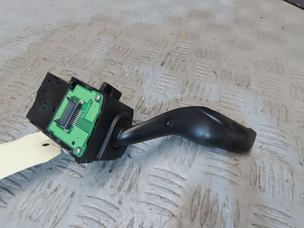 Commande clignotant FORD FOCUS