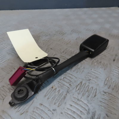 Ancrage ceinture avant droit FORD FOCUS