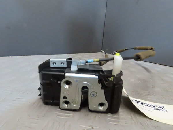Serrure porte avg NISSAN NP300
