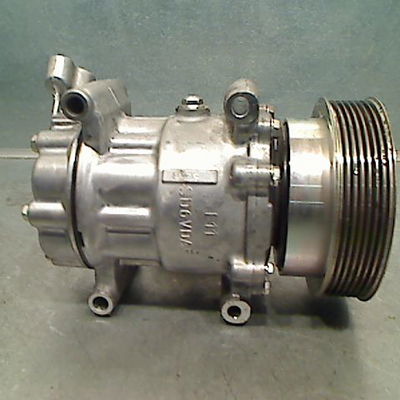 Compresseur air conditionne RENAULT CLIO