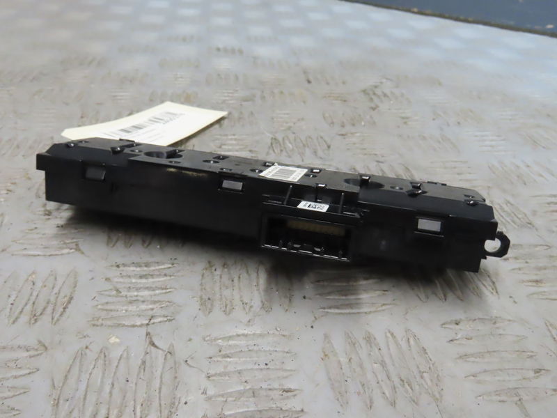 Bouton de warning RENAULT ARKANA