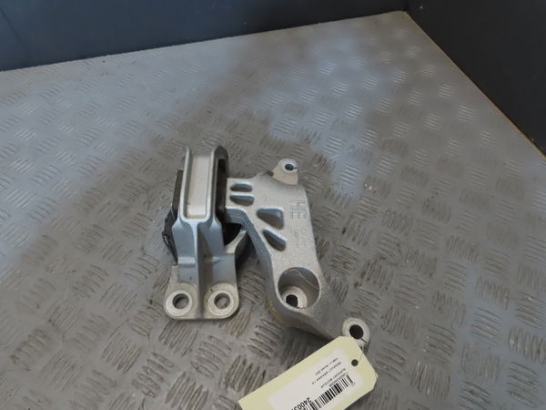 Support moteur RENAULT ARKANA