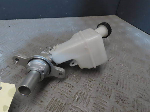Maitre cylindre RENAULT AUSTRAL