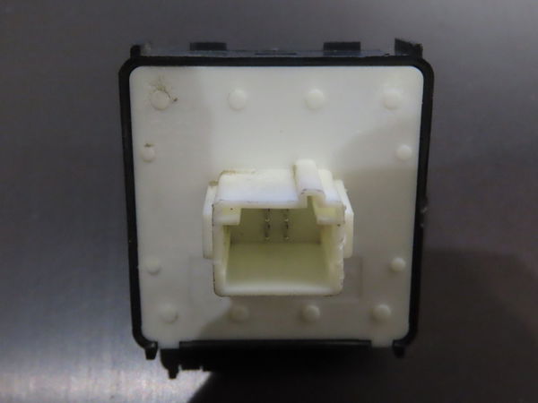 Commande lève-glace porte avant gauche CITROEN C4 CACTUS