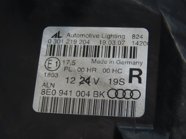 Phare droit AUDI A4