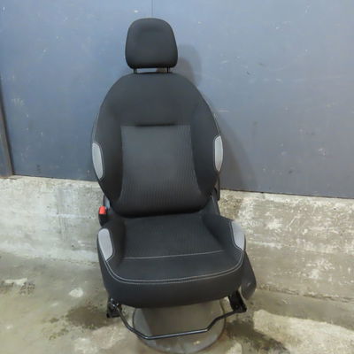 Siège avant gauche PEUGEOT 208