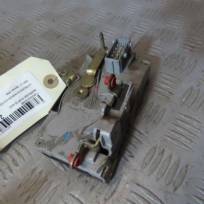 Serrure porte avd CITROEN EVASION