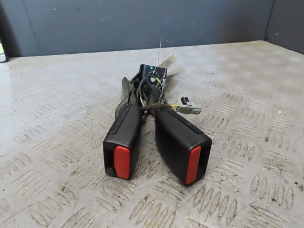Ancrage ceinture arrière gauche RENAULT ARKANA