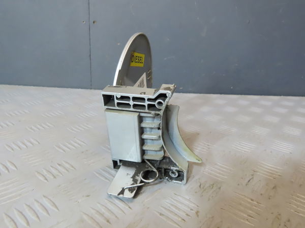 Portillon carburant aile ard PEUGEOT 307 SW