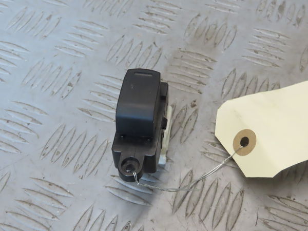 Commande lève-glace porte avant droite SUZUKI SWIFT