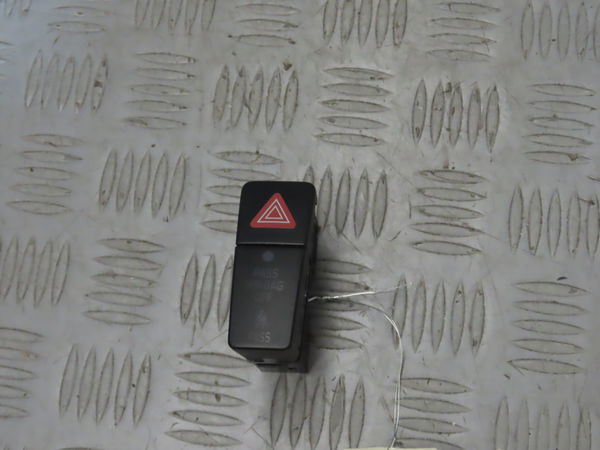 Bouton de warning SUZUKI SWIFT