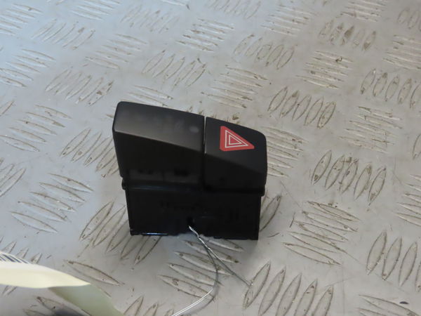 Bouton de warning SUZUKI SWIFT