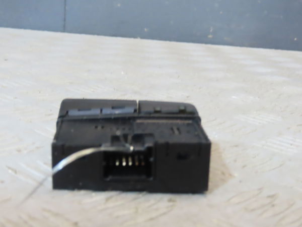 Bouton de warning SUZUKI SWIFT