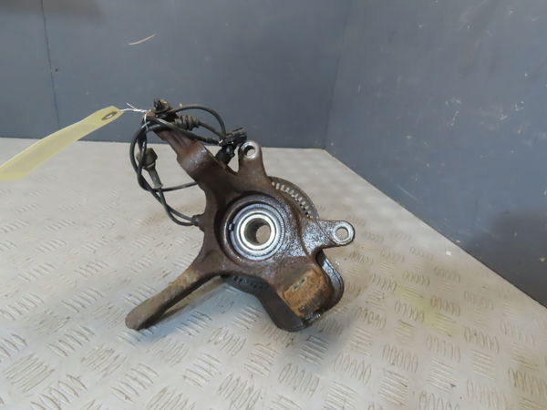 Moyeu avg SUZUKI SWIFT