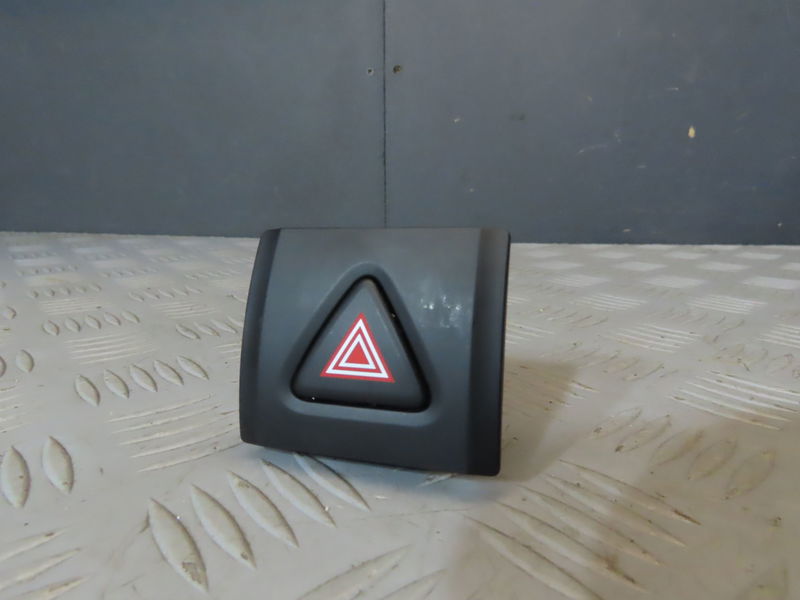 Bouton de warning HYUNDAI KONA