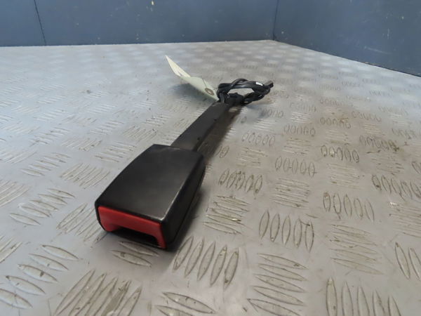 Ancrage ceinture avant gauche VOLKSWAGEN TIGUAN