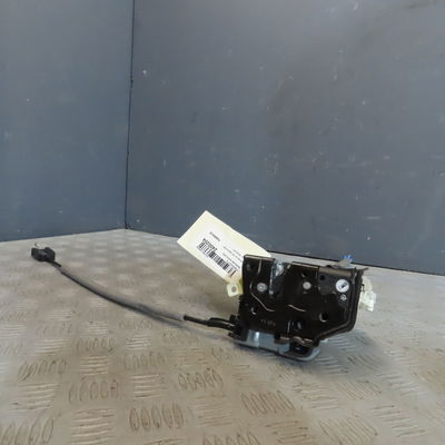Serrure porte ard AUDI Q2
