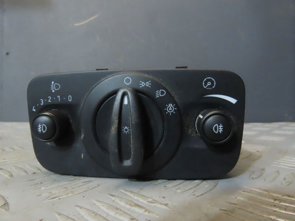 Commande eclairage FORD C-MAX