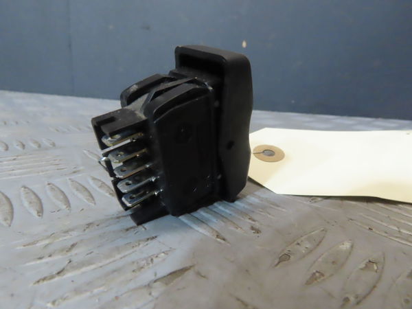Commande lève-glace porte avant gauche DACIA LOGAN