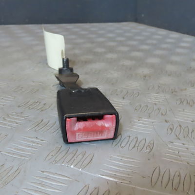 Ancrage ceinture avant droit NISSAN MICRA